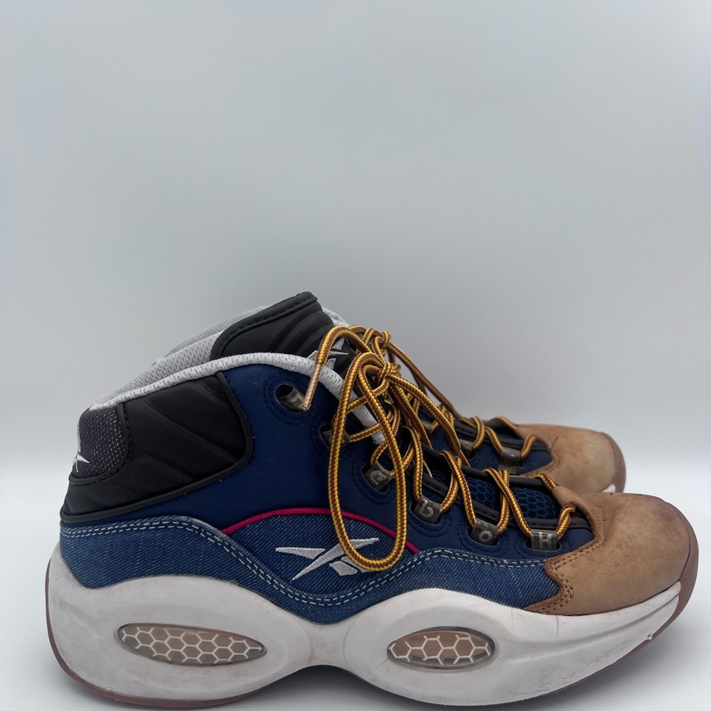 Reebok AR1957 Mens Allen Iverson Question Mid Dress Code Athletic Shoe Sz 9